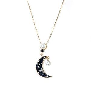 🌙Beautiful Moon Pearl Pendant Necklace